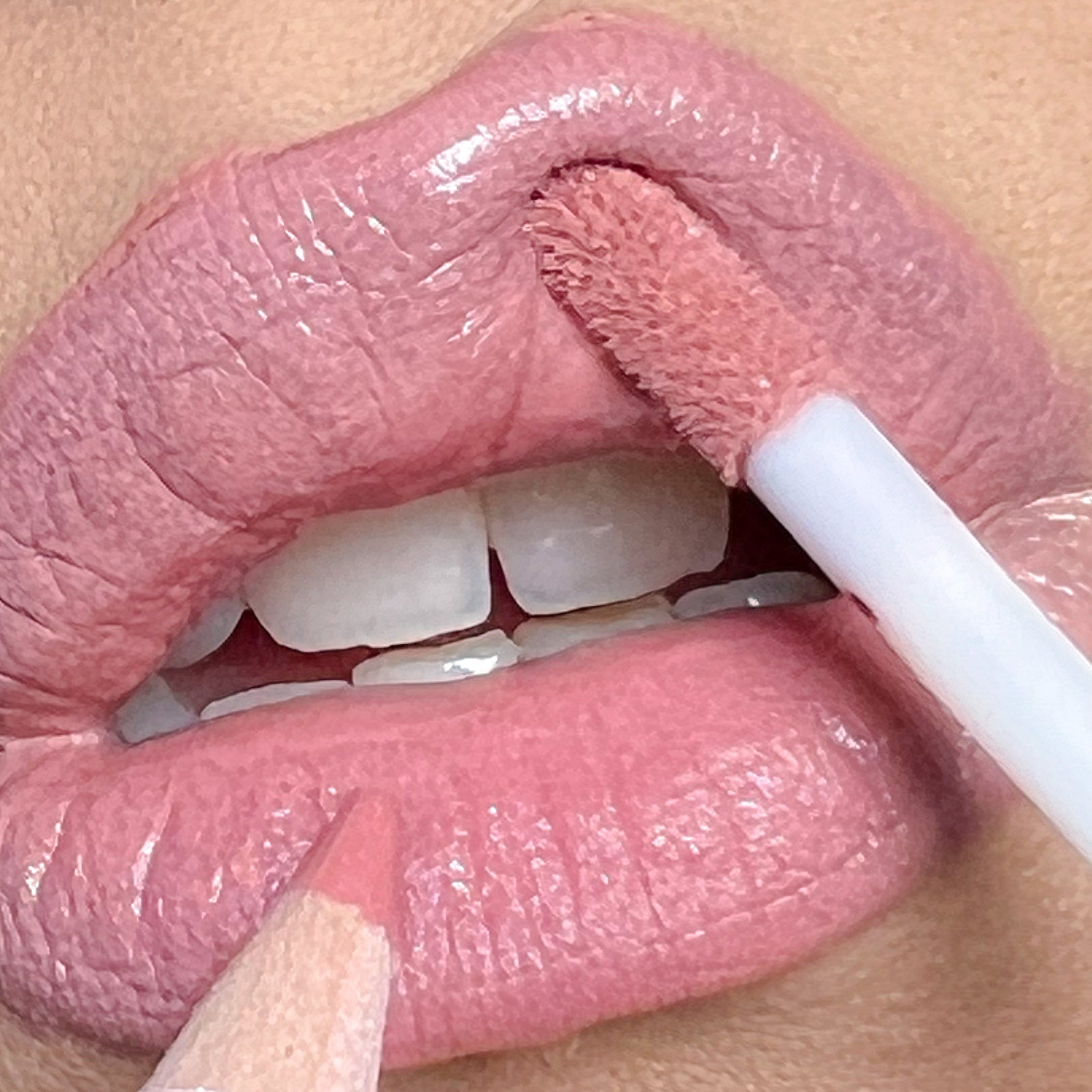 Revolution Lip Contour Kit Brunch