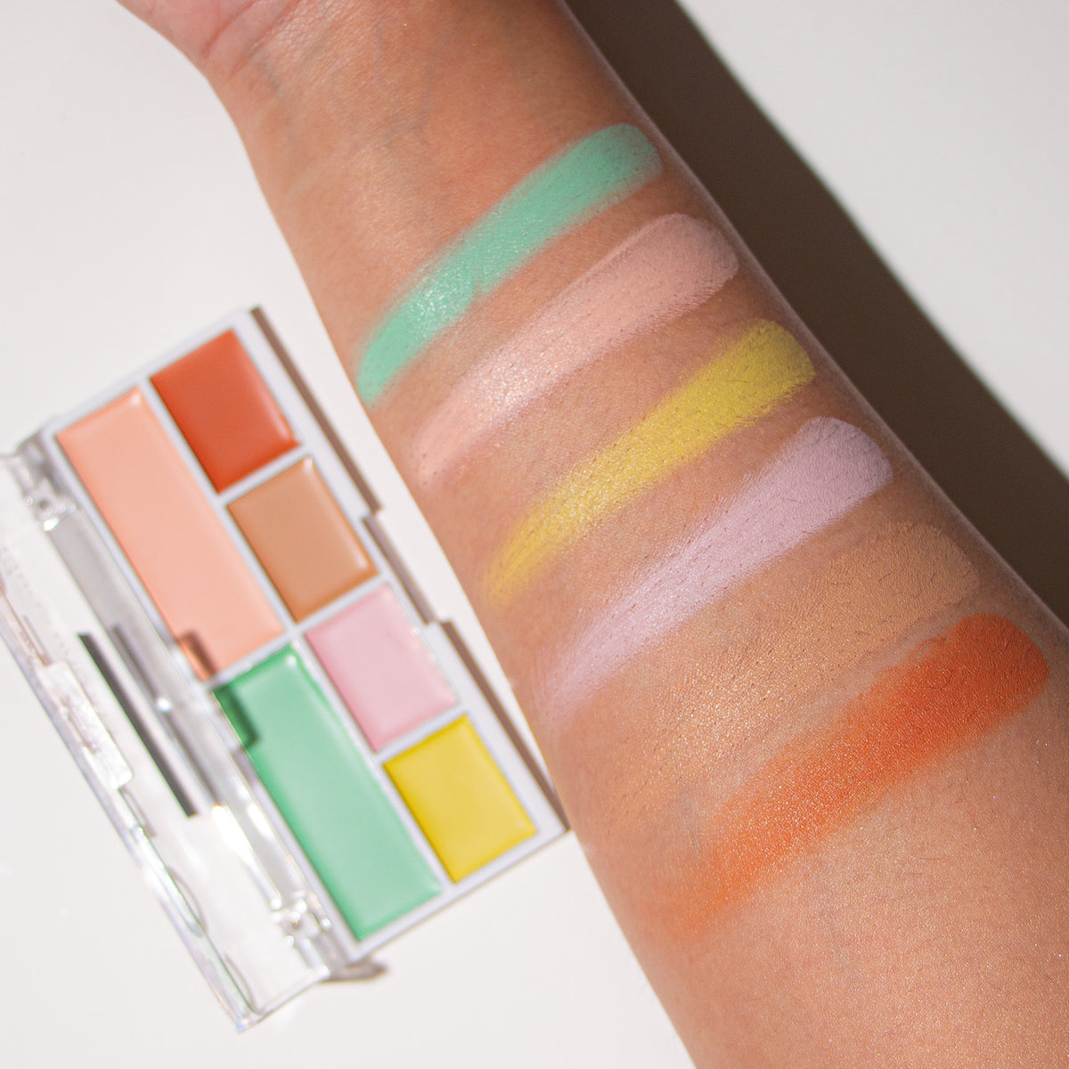 Revolution Relove Correct Me Palette