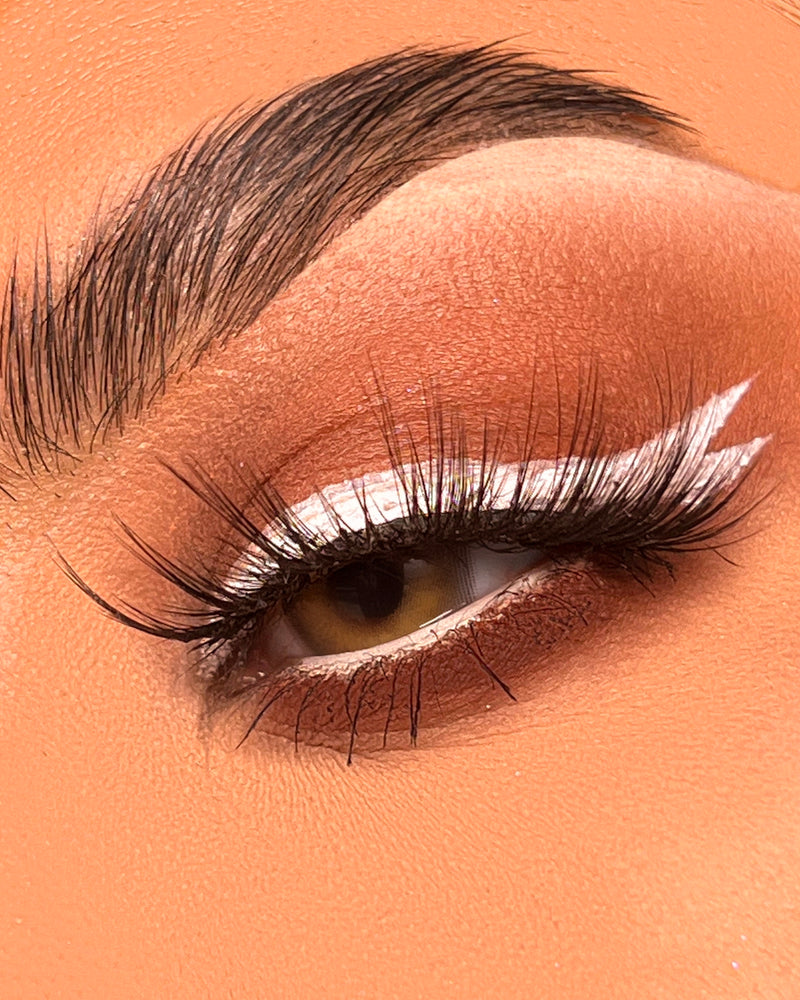 Revolution Relove Dip Eyeliner White