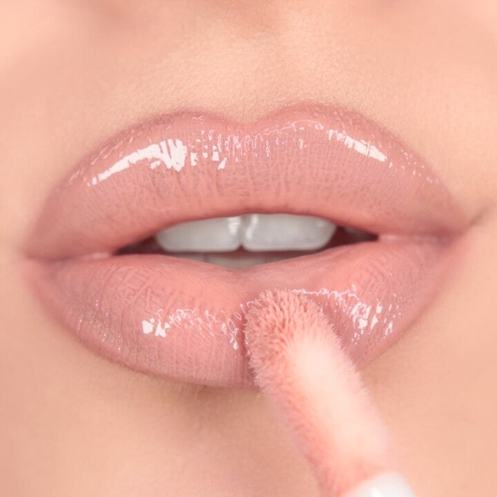 Revolution Pout Bomb Plumping Gloss Doll Nude